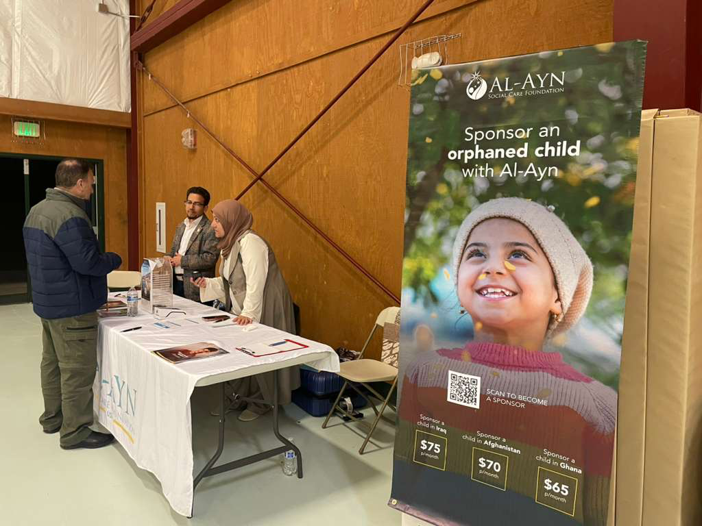 Community sponsorship booth at a Knowledgeseekers event